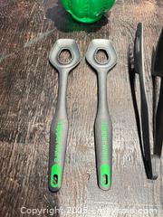 MaxSold Auction: Tupperware 12-Piece Mixed Kitchen Utensil Set - Mississippi Mills (Ontario, Canada) SELLER MANAGED Downsizing Online Auction - Rae Road