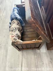 MaxSold Auction: Solid Wood Blanket Box - Smith Falls (Ontario, Canada) PARTNER MANAGED Downsizing Online Auction - Rainbow Valley Drive