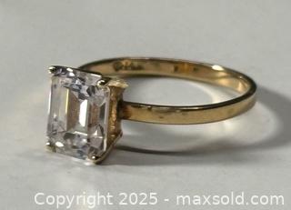 MaxSold Auction: 14K GOLD Ring with Emerald Cut Cubic Zirconia - Marked  - Toronto (Ontario, Canada) SELLER MANAGED Reseller Online Auction - Chesswood Drive