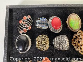 MaxSold Auction: (50+) Assorted Costume Rings - Toronto (Ontario, Canada) SELLER MANAGED Reseller Online Auction - Chesswood Drive
