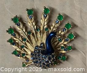 MaxSold Auction: Vintage BOUCHER #8908 Male Peacock Crystal Brooch and More  - Toronto (Ontario, Canada) SELLER MANAGED Reseller Online Auction - Chesswood Drive