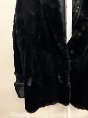 MaxSold Auction: Vintage SHEARED BEAVER FUR Jacket - Toronto (Ontario, Canada) SELLER MANAGED Reseller Online Auction - Chesswood Drive