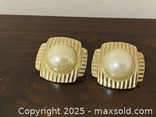 MaxSold Auction: 925 SILVER Vintage Ring, Necklace, Earrings And A Lock - Toronto (Ontario, Canada) SELLER MANAGED Estate Sale Online Auction - Benary Crescent