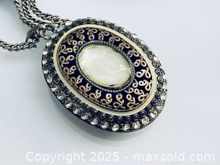 MaxSold Auction: Antique & Vintage Jewelry Lot, Sterling Silver, Necklace, Brooch, Earrings - Toronto (Ontario, Canada) SELLER MANAGED Estate Sale Online Auction - Benary Crescent