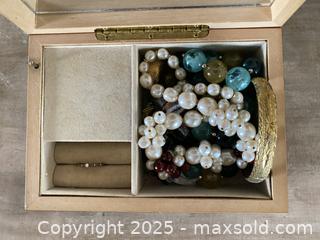 MaxSold Auction: Estate Jewelry Box With Content Including Necklace, Bracelet, Ring And More, Unsorted - Toronto (Ontario, Canada) SELLER MANAGED Estate Sale Online Auction - Benary Crescent