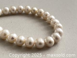 MaxSold Auction: Genuine Pearl Bracelet Vintage - Toronto (Ontario, Canada) SELLER MANAGED Estate Sale Online Auction - Benary Crescent