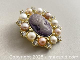 MaxSold Auction: Genuine Pearl Cameo Brooch/Pin - Toronto (Ontario, Canada) SELLER MANAGED Estate Sale Online Auction - Benary Crescent