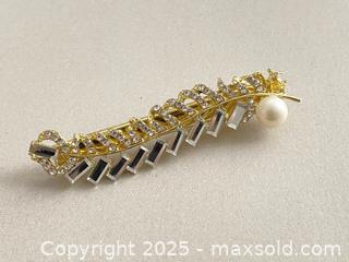 MaxSold Auction: Genuine Pearl Luxury Hair Clip, Gold Plated With Rhinestone - Toronto (Ontario, Canada) SELLER MANAGED Estate Sale Online Auction - Benary Crescent
