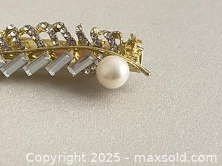 MaxSold Auction: Genuine Pearl Luxury Hair Clip, Gold Plated With Rhinestone - Toronto (Ontario, Canada) SELLER MANAGED Estate Sale Online Auction - Benary Crescent