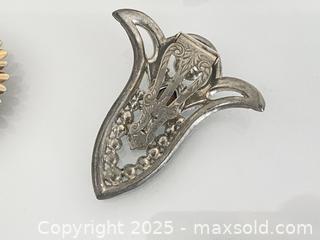 MaxSold Auction: Mixing Antique & Vintage Brooch/Pin - Toronto (Ontario, Canada) SELLER MANAGED Estate Sale Online Auction - Benary Crescent