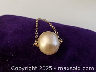 MaxSold Auction: Very Large Genuine Pearl In Pink / Golden, Karat Gold Pendant - Toronto (Ontario, Canada) SELLER MANAGED Estate Sale Online Auction - Benary Crescent