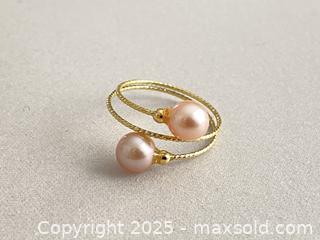 MaxSold Auction: Vintage Genuine Pearl Ring - Toronto (Ontario, Canada) SELLER MANAGED Estate Sale Online Auction - Benary Crescent