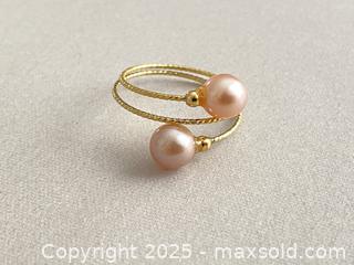 MaxSold Auction: Vintage Genuine Pearl Ring - Toronto (Ontario, Canada) SELLER MANAGED Estate Sale Online Auction - Benary Crescent