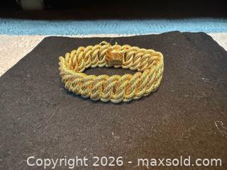 MaxSold Auction: 14K Gold Rope Twist Chain Bracelet, UNOAERRE, Italy - Lakeshore (Ontario, Canada) PARTNER MANAGED Estate Sale Online Auction - County Road 42