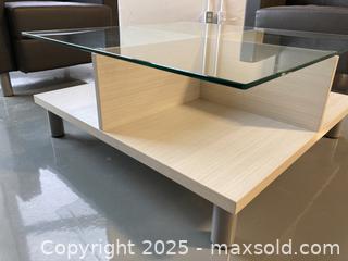 MaxSold Auction: Coffee table And 3 Lounge Chairs - Barrie (Ontario, Canada) SELLER MANAGED Moving Online Auction - Reid Drive