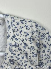 MaxSold Auction: Women&#39;s Antistar Cropped Floral Baby Tee, Size L - Cobourg (Ontario, Canada) SELLER MANAGED Reseller  Online Auction - Burnham Street