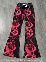 MaxSold Auction: Women&#39;s Fashion Nova Roses are Red Floral and Lace Pants, Size M - Cobourg (Ontario, Canada) SELLER MANAGED Reseller  Online Auction - Burnham Street