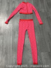 MaxSold Auction: Women&#39;s Fashion Nova Two-Piece Legging &#38; Crop Zip-Up Top, Size S/M - Cobourg (Ontario, Canada) SELLER MANAGED Reseller  Online Auction - Burnham Street