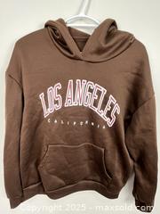 MaxSold Auction: Women&#39;s Shein Los Angeles Brown Hooded Sweatshirt, Size M - Cobourg (Ontario, Canada) SELLER MANAGED Reseller  Online Auction - Burnham Street