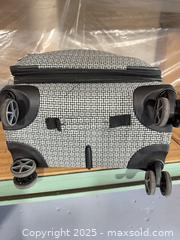 MaxSold Auction: London Fog Rolling Carry-on Bag - Cocoa (Florida, USA) SELLER MANAGED Estate Sale Online Auction - Broadcast Court.