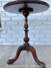 MaxSold Auction: Vintage small round top table - Cocoa (Florida, USA) SELLER MANAGED Estate Sale Online Auction - Broadcast Court.
