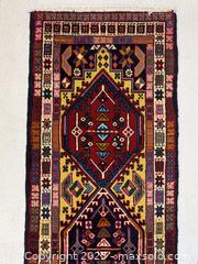 MaxSold Auction: Persian Rug  - Markham (Ontario, Canada) PARTNER MANAGED Reseller Online Auction -  Essex Avenue