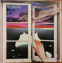 MaxSold Auction: Icehouse - Icehouse LP - Mallorytown (Ontario, Canada) SELLER MANAGED Downsizing Online Auction - County Road 2