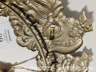 MaxSold Auction: Vintage Metal Santa Wreath - London (Ontario, Canada) SELLER MANAGED Downsizing Online Auction - Sterling Street