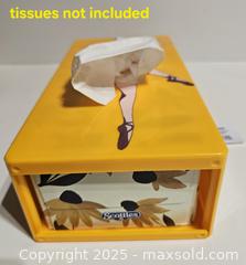 MaxSold Auction: Wall Decor Tissue Box - London (Ontario, Canada) SELLER MANAGED Downsizing Online Auction - Sterling Street