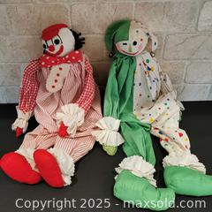 MaxSold Auction: 2 Vintage Clown Toys - Grimsby (Ontario, Canada) SELLER MANAGED Reseller Online Auction - Mountview Avenue
