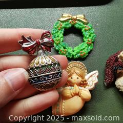 MaxSold Auction: 4 Christmas Brooches Pins Wreath Angel - Grimsby (Ontario, Canada) SELLER MANAGED Reseller Online Auction - Mountview Avenue
