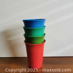 MaxSold Auction: 4 Retro Small Tupperware Plastic Cups - Grimsby (Ontario, Canada) SELLER MANAGED Reseller Online Auction - Mountview Avenue