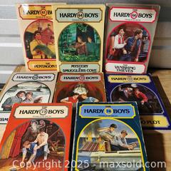 MaxSold Auction: 8 Vintage Hardy Boys Paperbacks Mysteries  - Grimsby (Ontario, Canada) SELLER MANAGED Reseller Online Auction - Mountview Avenue