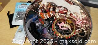 MaxSold Auction: Cookie Tin with Mixed Jewelry Bits - Grimsby (Ontario, Canada) SELLER MANAGED Reseller Online Auction - Mountview Avenue