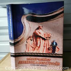 MaxSold Auction: Hungarian Book on Budapest PhotographyJelenetek a pesti utcán  - Grimsby (Ontario, Canada) SELLER MANAGED Reseller Online Auction - Mountview Avenue