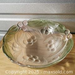 MaxSold Auction: Mikasa Bountiful Cherries 9.5" Bowl - Grimsby (Ontario, Canada) SELLER MANAGED Reseller Online Auction - Mountview Avenue