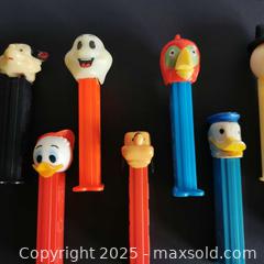 MaxSold Auction: Mixed Set of 8 Retro Pez Dispensers - Grimsby (Ontario, Canada) SELLER MANAGED Reseller Online Auction - Mountview Avenue