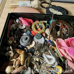 MaxSold Auction: Mystery Junk Lot Unsorted Buttons Buckles Etc - Grimsby (Ontario, Canada) SELLER MANAGED Reseller Online Auction - Mountview Avenue
