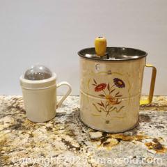 MaxSold Auction: Pampered Chef Sugar Shaker and Vintage Flour Sifter  - Grimsby (Ontario, Canada) SELLER MANAGED Reseller Online Auction - Mountview Avenue