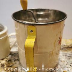 MaxSold Auction: Pampered Chef Sugar Shaker and Vintage Flour Sifter  - Grimsby (Ontario, Canada) SELLER MANAGED Reseller Online Auction - Mountview Avenue