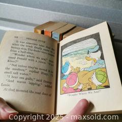 MaxSold Auction: Set of 8 Vintage Cartoon Mini Books - Grimsby (Ontario, Canada) SELLER MANAGED Reseller Online Auction - Mountview Avenue