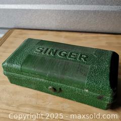 MaxSold Auction: Singer Buttonholer Vintage - Grimsby (Ontario, Canada) SELLER MANAGED Reseller Online Auction - Mountview Avenue