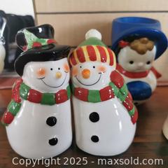 MaxSold Auction: Snowmen Salt Pepper Shakers 2 Pairs and 1 Single - Grimsby (Ontario, Canada) SELLER MANAGED Reseller Online Auction - Mountview Avenue