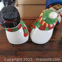 MaxSold Auction: Snowmen Salt Pepper Shakers 2 Pairs and 1 Single - Grimsby (Ontario, Canada) SELLER MANAGED Reseller Online Auction - Mountview Avenue