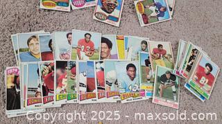 MaxSold Auction: Vintage Football &#38; Baseball Cards  - South Heidelberg Township (Pennsylvania, USA) SELLER MANAGED Downsizing Online Auction - North Galen Hall Road