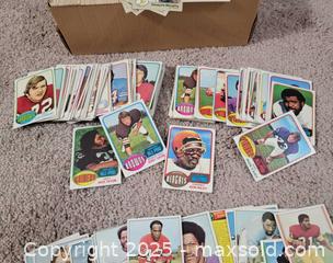 MaxSold Auction: Vintage Football &#38; Baseball Cards  - South Heidelberg Township (Pennsylvania, USA) SELLER MANAGED Downsizing Online Auction - North Galen Hall Road