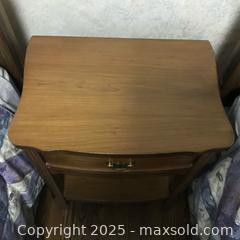 MaxSold Auction: Twin beds and one bedside table - Toronto (Ontario, Canada) SELLER MANAGED Downsizing Online Auction -  Ridelle Avenue
