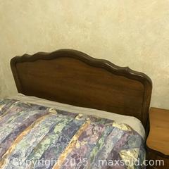 MaxSold Auction: Twin beds and one bedside table - Toronto (Ontario, Canada) SELLER MANAGED Downsizing Online Auction -  Ridelle Avenue