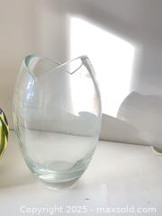MaxSold Auction: Glass vase - Toronto (Ontario, Canada) SELLER MANAGED Estate Sale Online Auction - Tweedsmuir Avenue (CONDO)