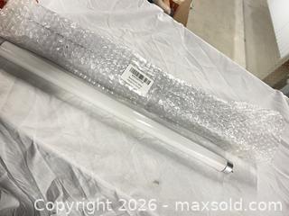 MaxSold Auction: 48in G13 Bi-Pin Fluorescent/LED Replacement Tubes, Set of 4 - Toronto (Ontario, Canada) SELLER MANAGED Downsizing Online Auction - Duncan Mills Road (STORAGE)